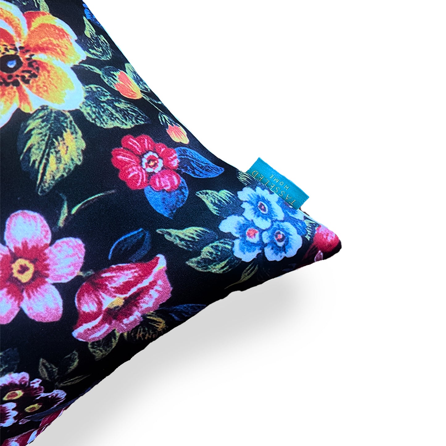 BLACK BLOSSOM Set of 5 Cushion Covers