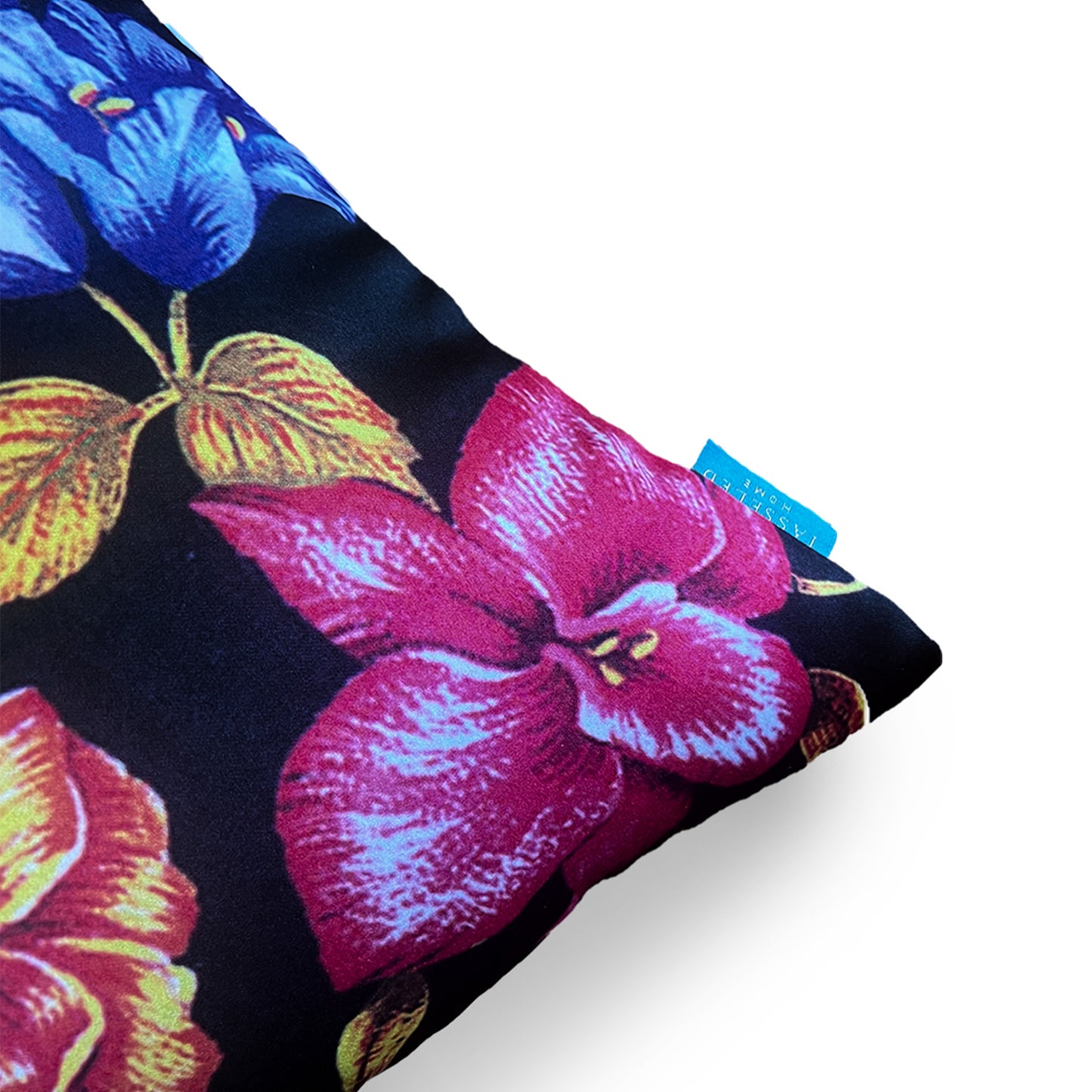 BLACK BLOSSOM Set of 5 Cushion Covers