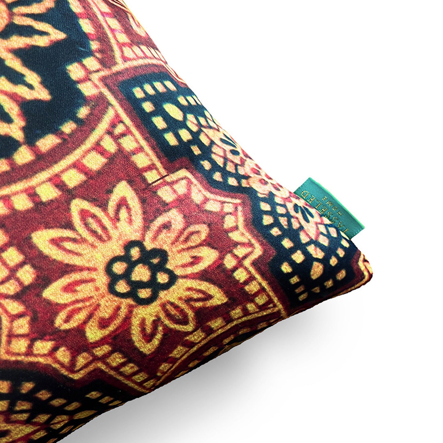 MAGISTIC TUSKER Set of 5 Cushion Covers