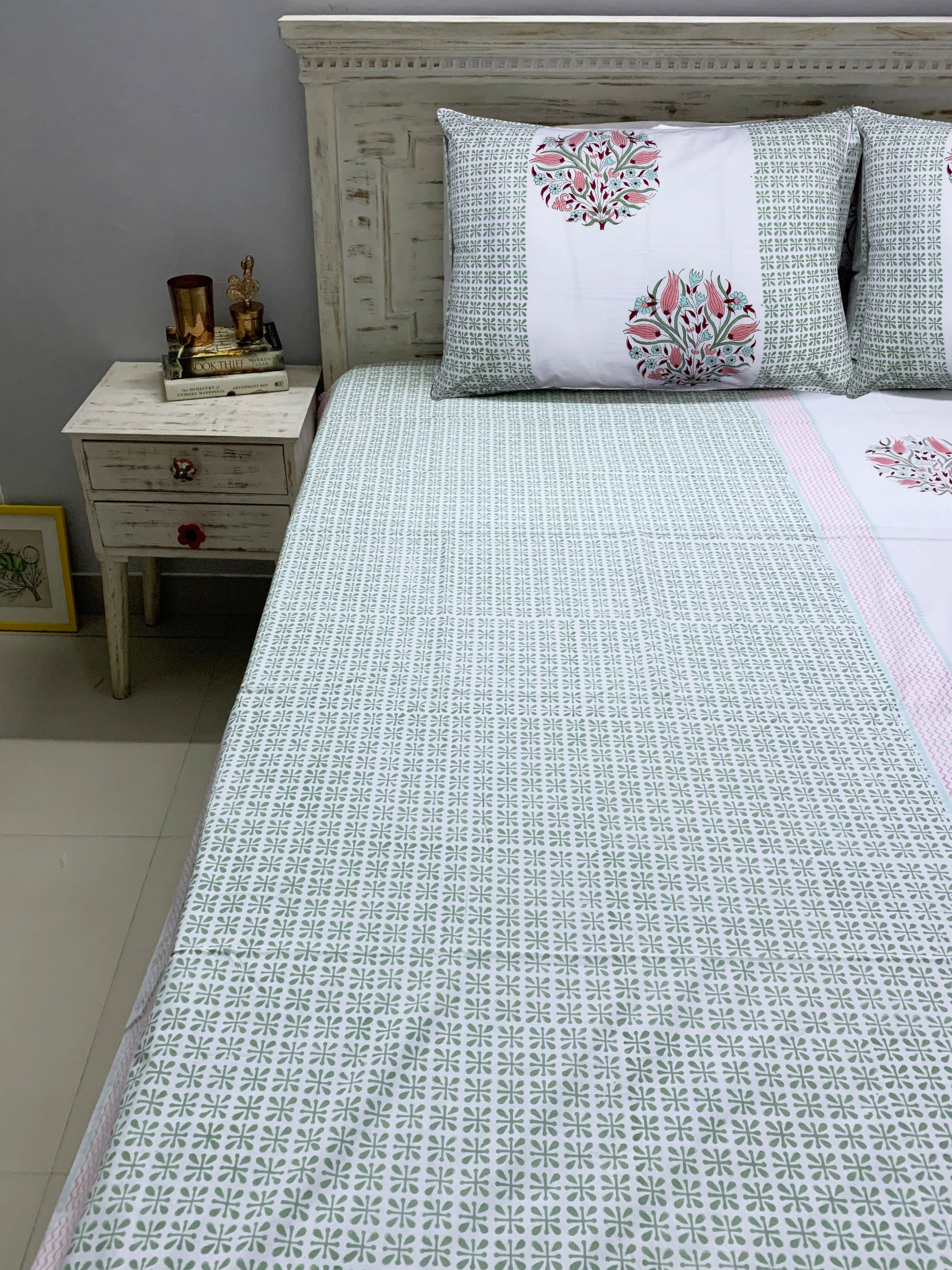 Amaltas Premium Cotton Block Print King Size Bedsheet